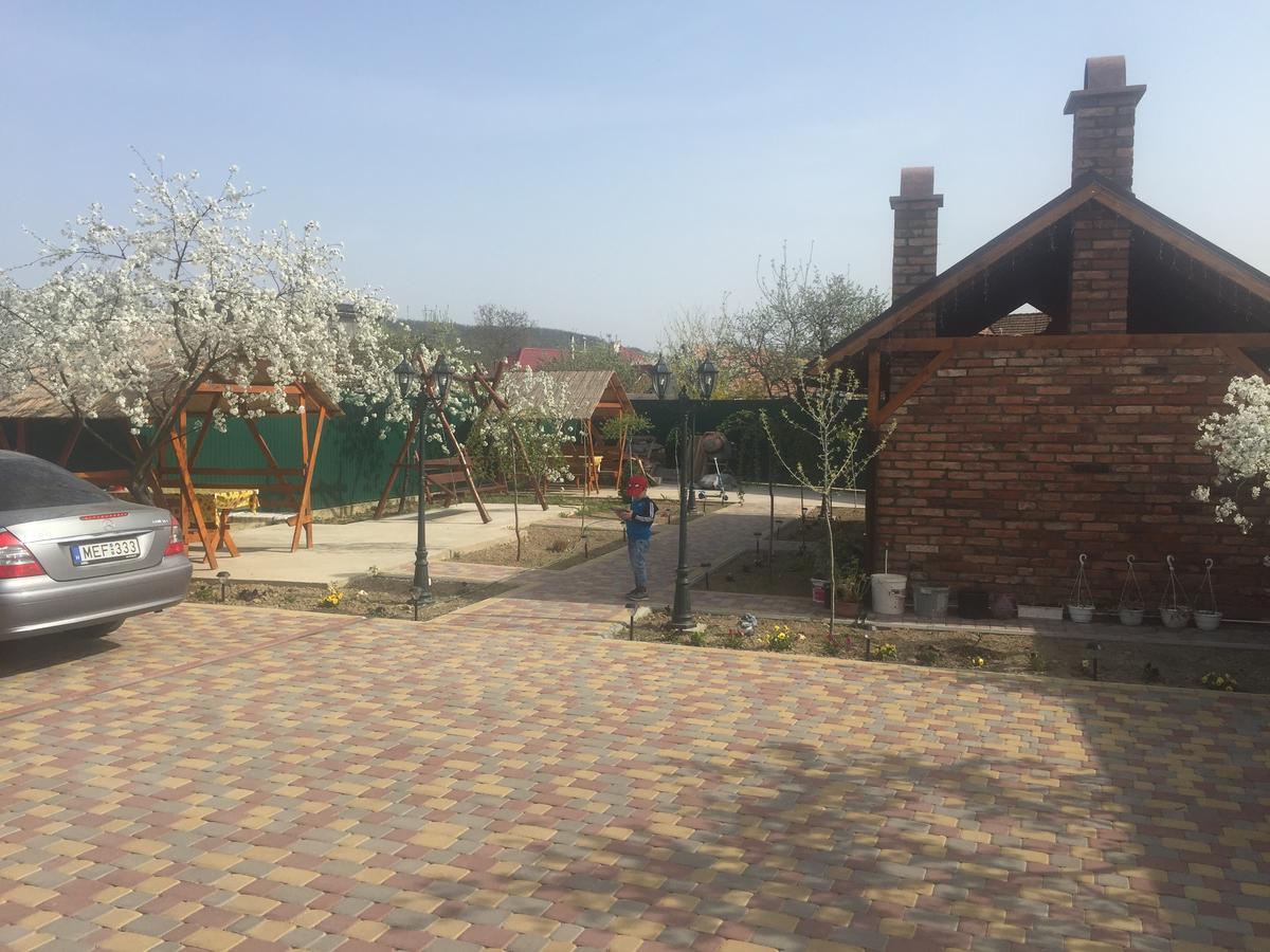 Міні Готель Вілла Вікторія 别列戈沃 外观 照片